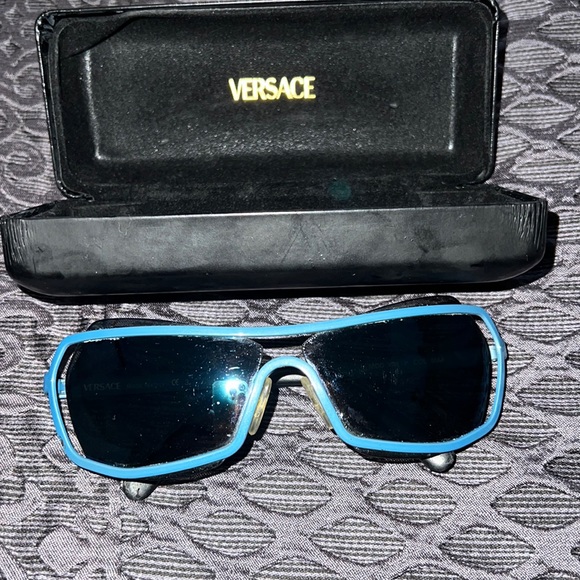 Versace Blue Mirror sunglasses - Picture 1 of 4